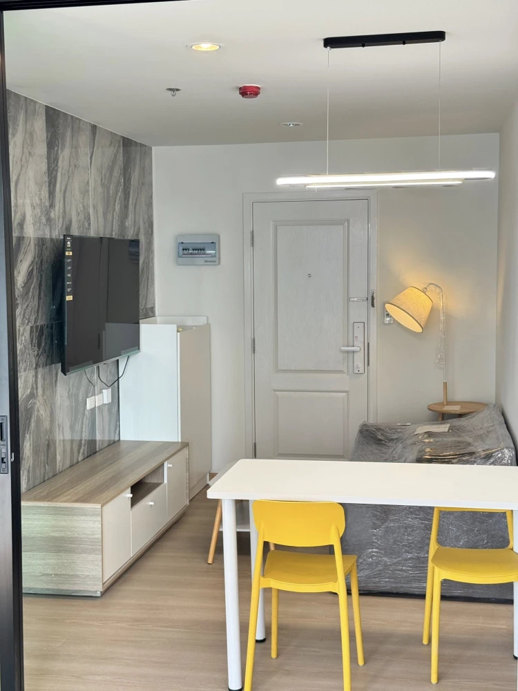 Terra Residence, 20th floor, fully furnished apartment for rent. Very comfortable and ready to move in. Book now! Don't miss out!