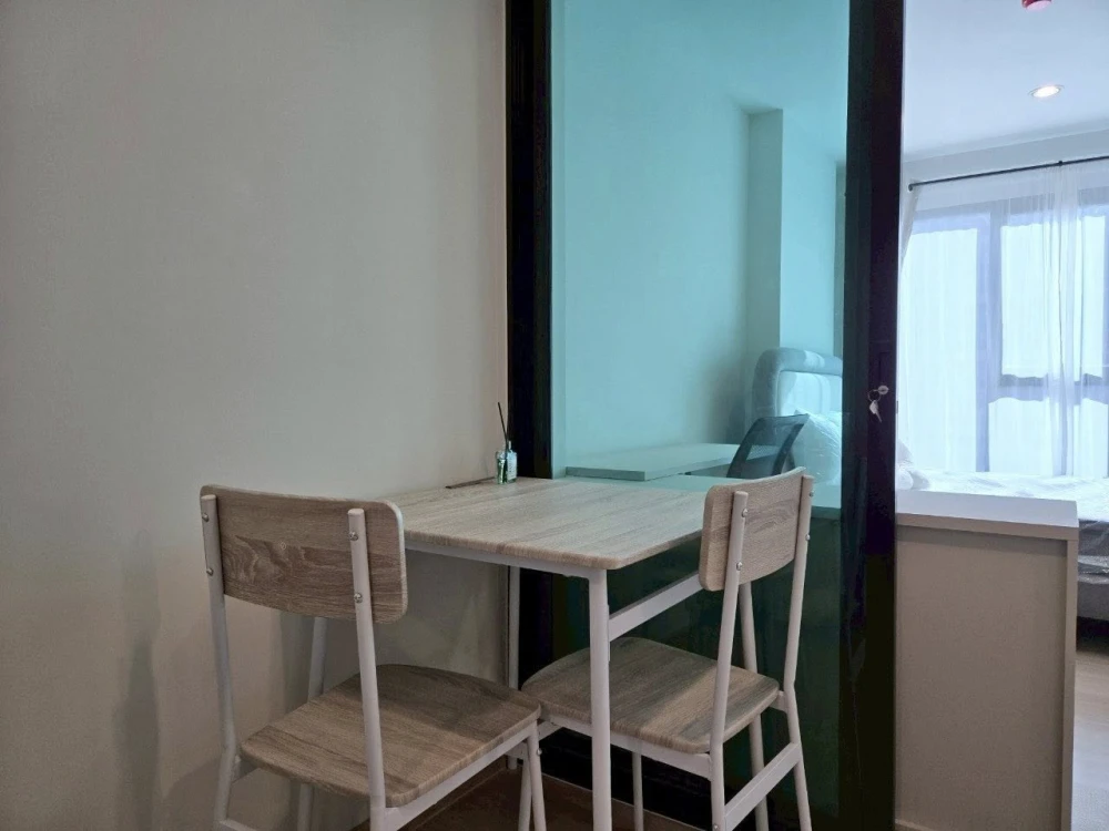 For rent: Terra Residence, 23rd floor, nice room, separated into sections, book now before it's gone.