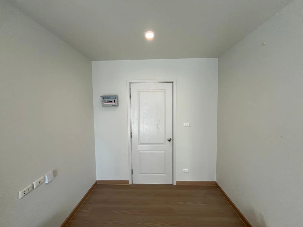 For rent: Terra Residence, 25th floor, high floor, fully furnished and equipped with electrical appliances. Reserve now.