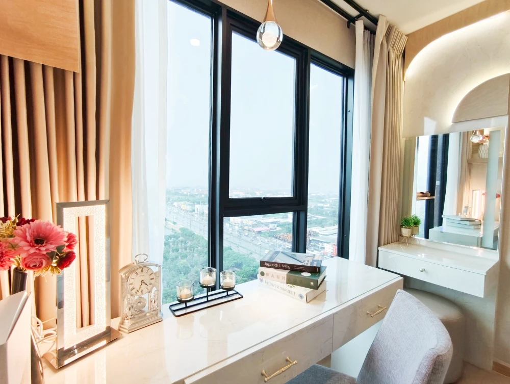 Terra residence for rent, 27th floor, garden view, luxurious built-in furniture throughout the room. Reserve now, don't miss out!