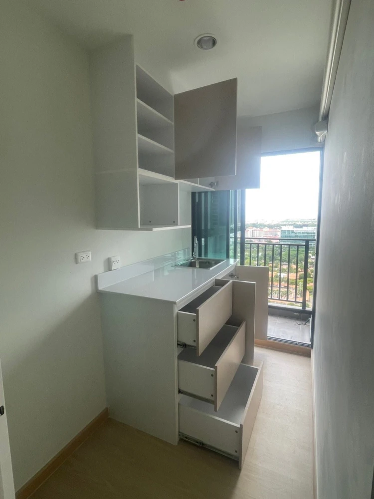 For rent: Terra Residence, 27th floor, fully furnished, nice to live in, book now, don't miss out, hurry!