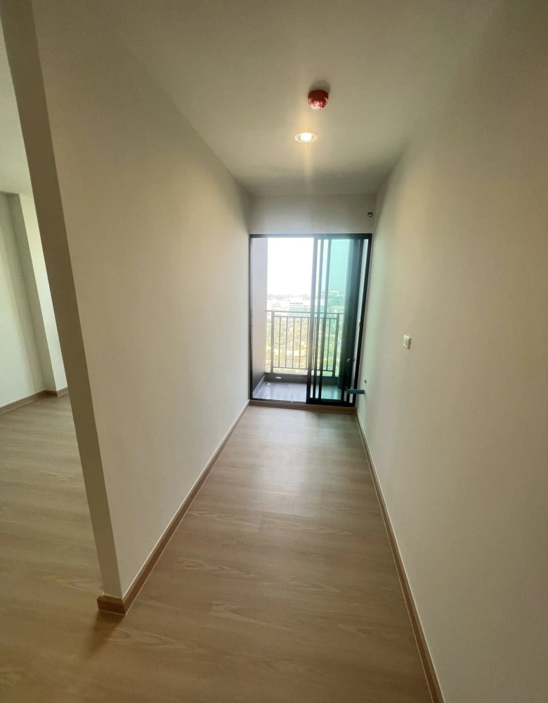 For rent: Terra Residence, 28th floor, high floor, airy, comfortable, if you don't book, you'll really miss out. Hurry!