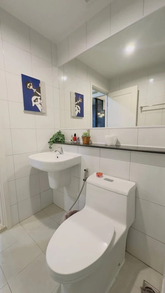 For rent: Terra Residence, 30th floor, beautiful room, very cool, fully furnished. If interested, hurry and book now. Don't miss out.