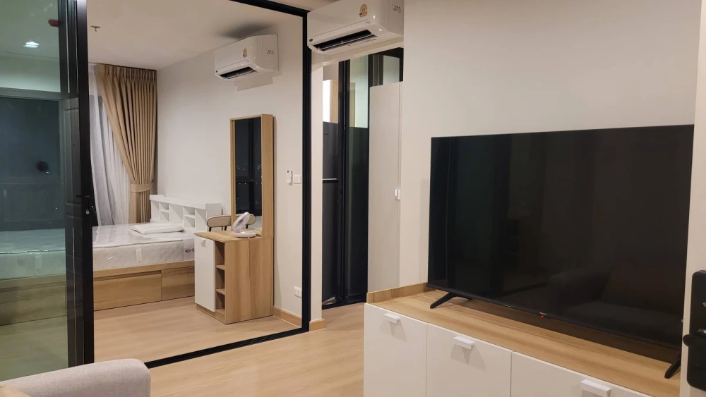 For rent: Terra Residence, 30th floor, fully furnished room, nice to live in, just bring your bag, urgently!