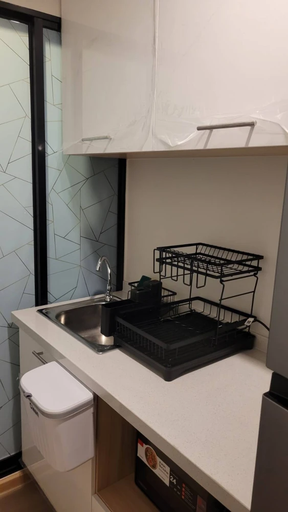 For rent: Terra Residence, 30th floor, fully furnished room, nice to live in, just bring your bag, urgently!