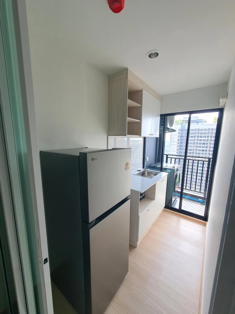 Terra Residence, 31st floor, for rent. Partitioned unit, fully furnished, ready to move in. Book now, don't wait!