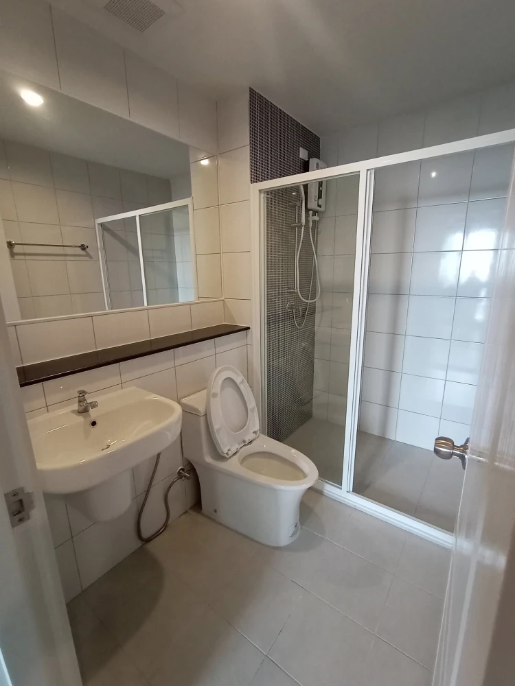 For rent: Terra Residence, partitioned room, fully furnished, ready to move in immediately. Book now, don't wait, hurry!