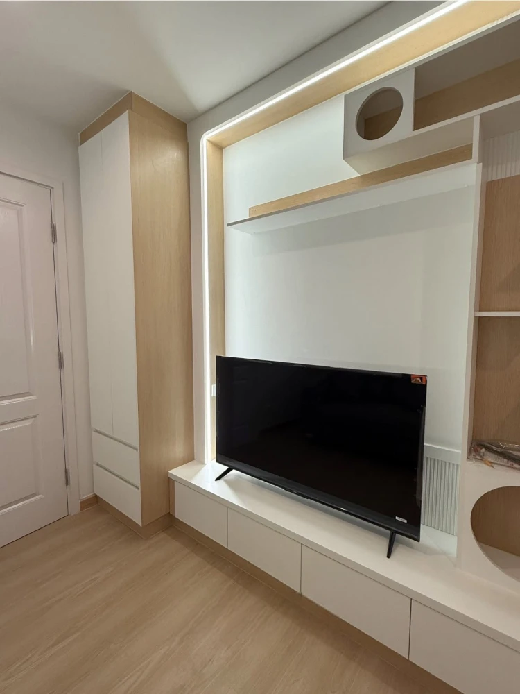 Terra Residence for rent, 18th floor, spacious living area, high-quality built-in furniture, and complete electrical appliances. Book now!
