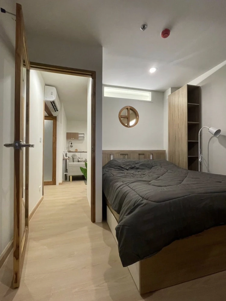 Terra Residence for rent, a lovely room with complete decorations. Interested in booking now, don't miss out!