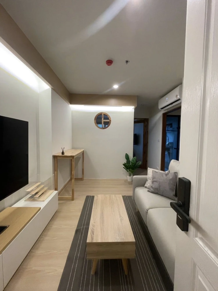 Terra Residence for rent, a lovely room with complete decorations. Interested in booking now, don't miss out!