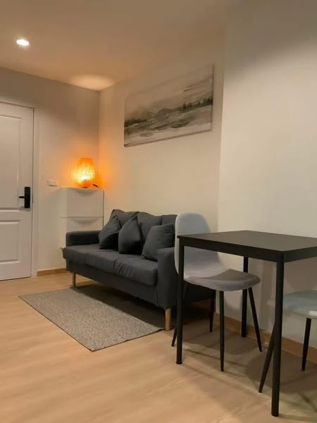 For rent: Terra Residence, a nice room with complete decorations. If you are interested, hurry and book now. Hurry!