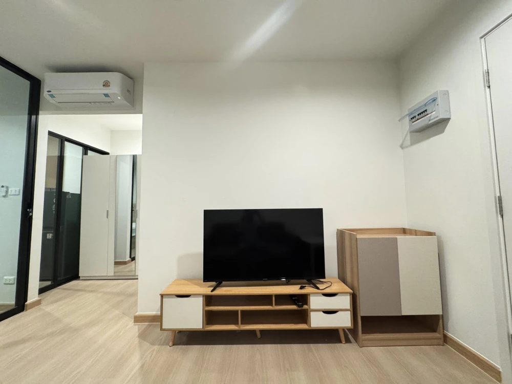 Terra Residence for rent, ready to move in, high floor, just bring your bag. Hurry and book now before it's gone.