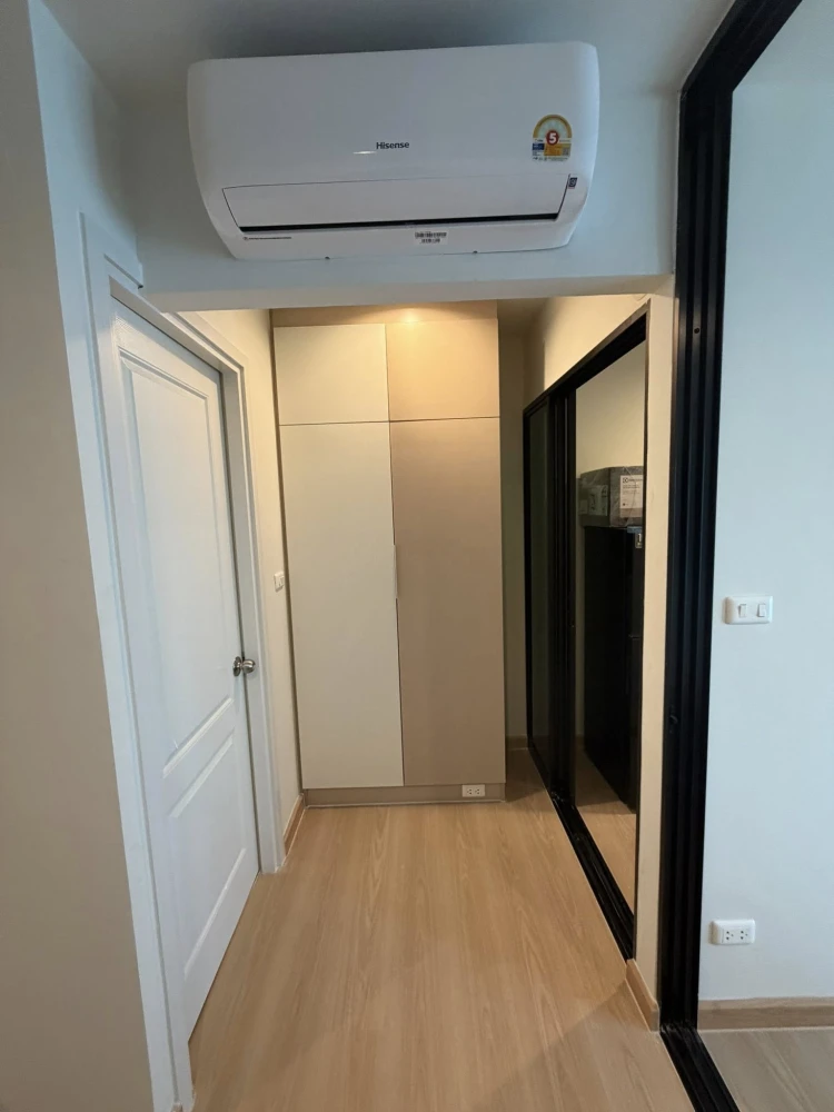 For rent: Terra Residence, corner room, 10th floor, fully furnished/electrical appliances. You can't miss this opportunity!
