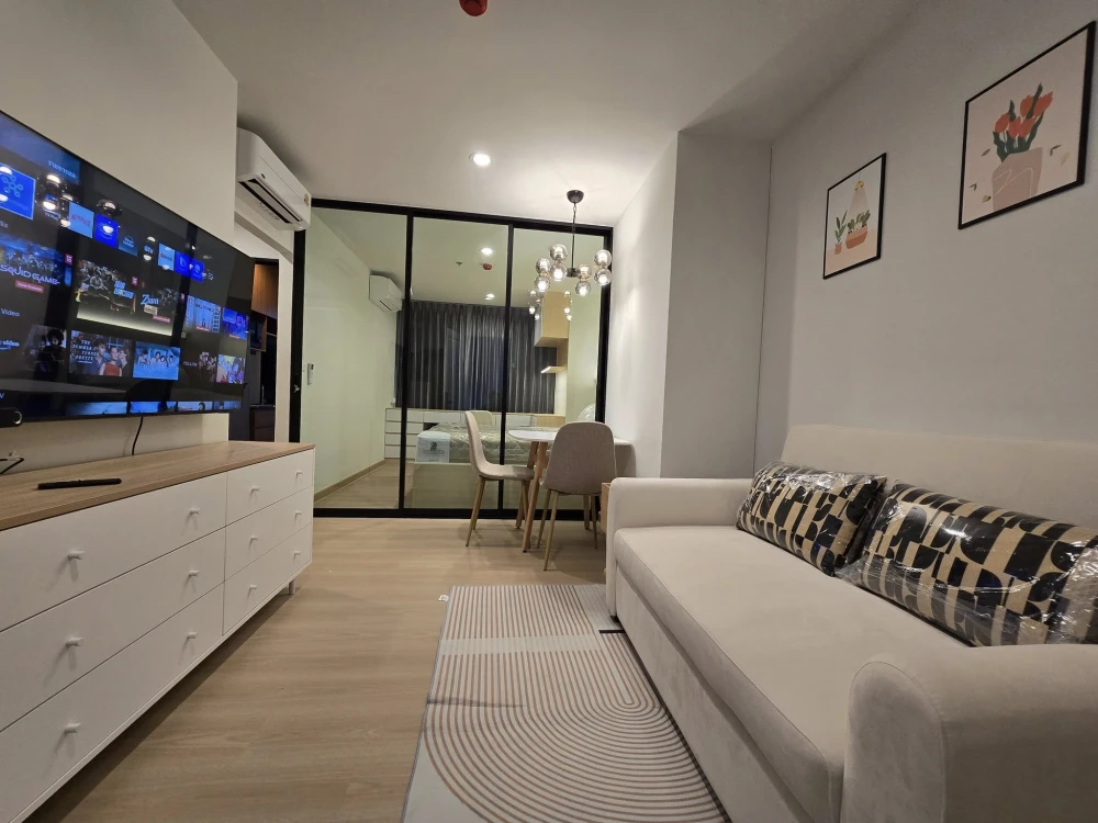 For rent: Terra Residence, corner room, very high floor, wall connected to other rooms only on one side, complete with electrical appliances and furni