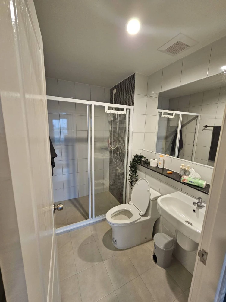 For rent: Terra Residence, beautiful room, nice decoration, if interested, hurry and reserve before it's gone.