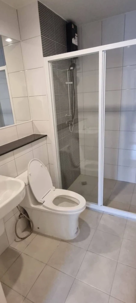 For rent: Terra Residence, beautiful room, comfortable to live in, comes with complete furniture and electrical appliances. Reserve now, hurry!