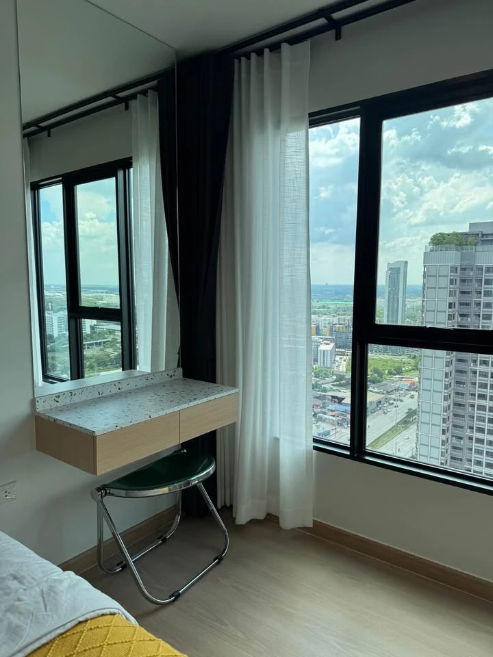 Terra Residence for rent, beautiful and comfortable room, located on the same floor as Sky Lounge, fully furnished, ready to move in immediately!