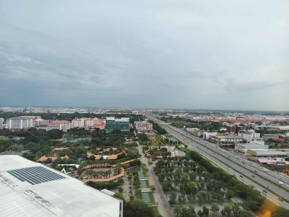 For rent: Terra Residence, beautifully decorated room, excellent built-in wall, great location, fully furnished, hurry and book now.