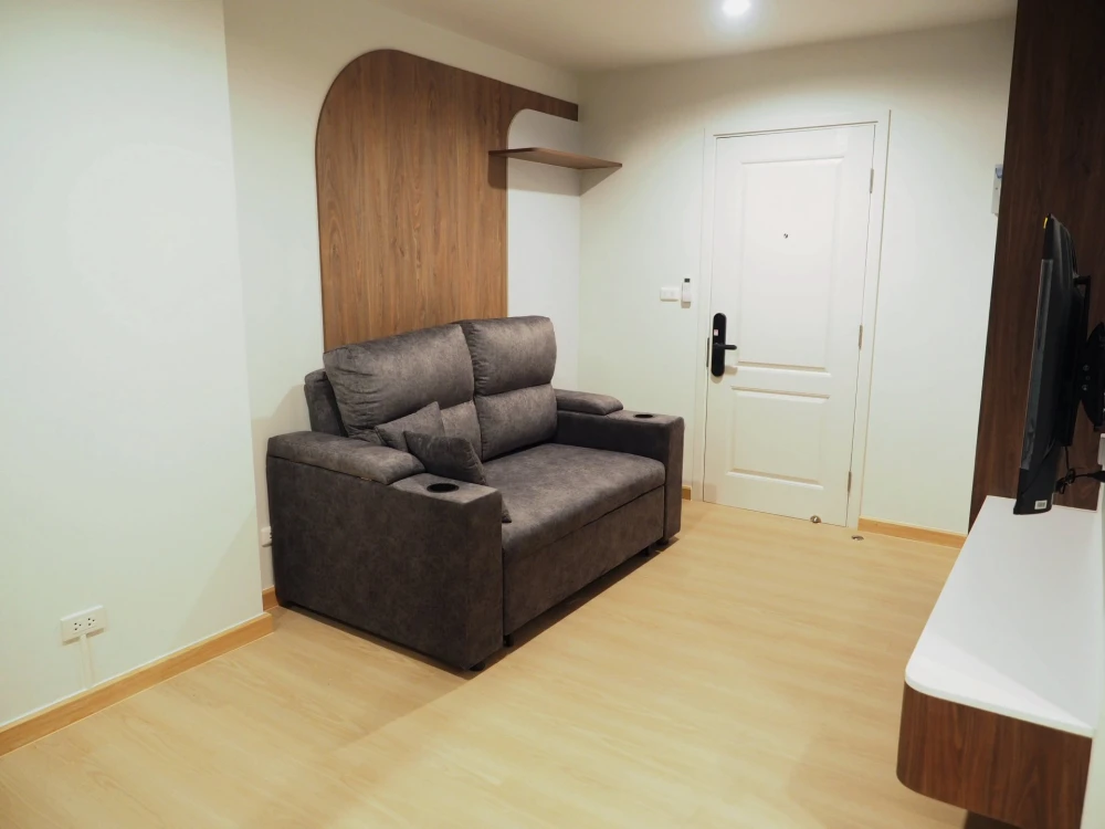Terra Residence for rent, extra large room, 19th floor, north side, complete with electrical appliances, built-in, not hot, reserve now.