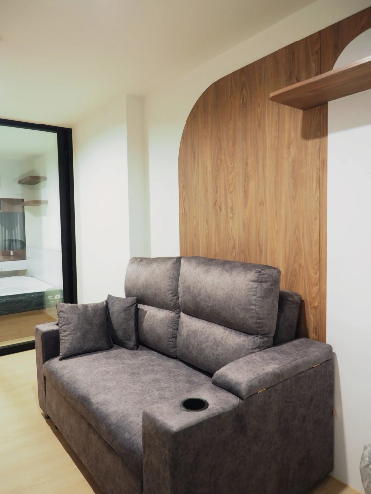 Terra Residence for rent, extra large room, 19th floor, north side, complete with electrical appliances, built-in, not hot, reserve now.