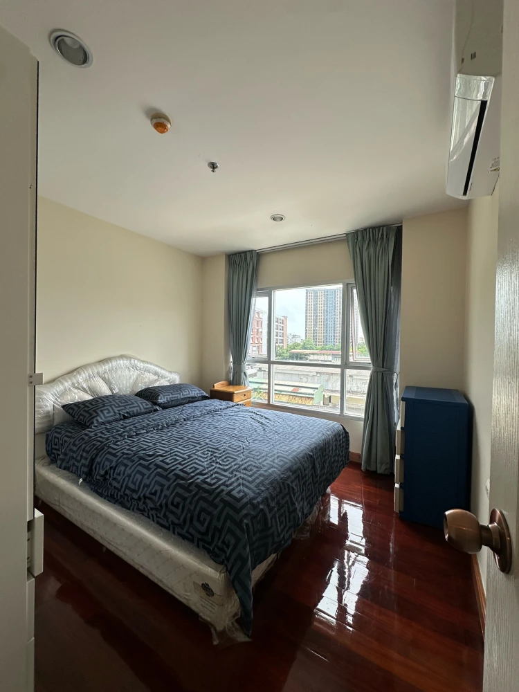 For Rent: Thana Arcadia, 5th floor. Corner unit with a great view, fully furnished, and inviting. Book now—don't miss out! images