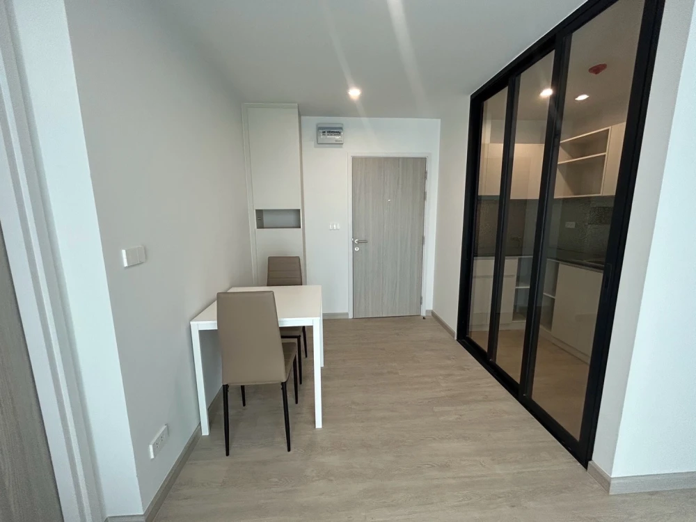 For rent: Thana Astra Sathorn-Channel 2 bedrooms, fully furnished, very comfortable. Book now!