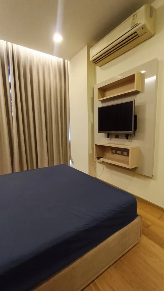 For rent: The Address Asoke, a lovely unit on the 22nd floor with ample living space and a beautiful, unblocked view. Book now!