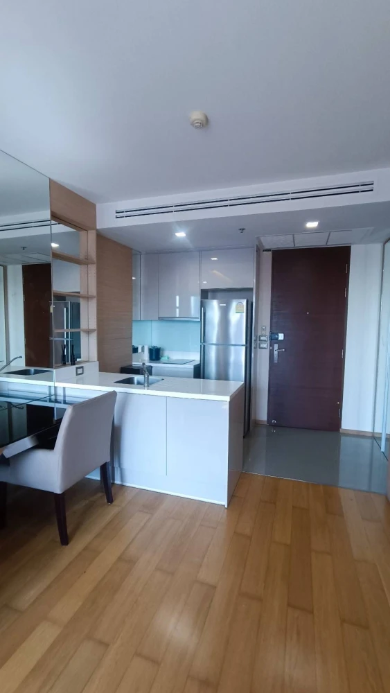 For rent: The Address Asoke, a lovely unit on the 22nd floor with ample living space and a beautiful, unblocked view. Book now!