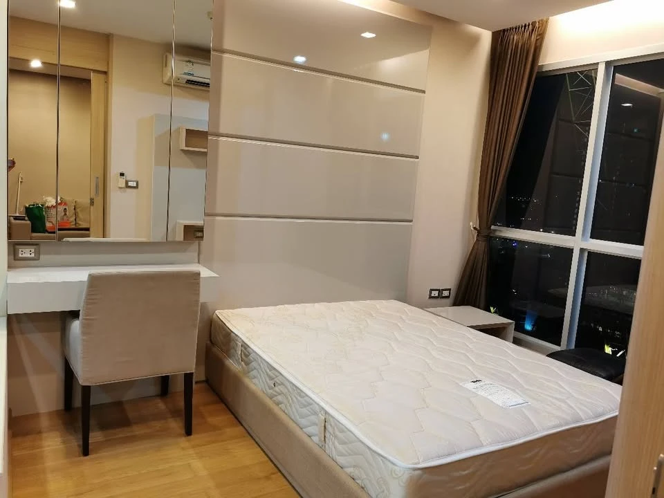ให้เช่า The address asoke ห้องน่าอยู่ เฟอร์ เครื่องใช้ไฟฟ้าครบครัน มาแต่ตัวเข้าอยู่ได้เลย อย่าพลาด