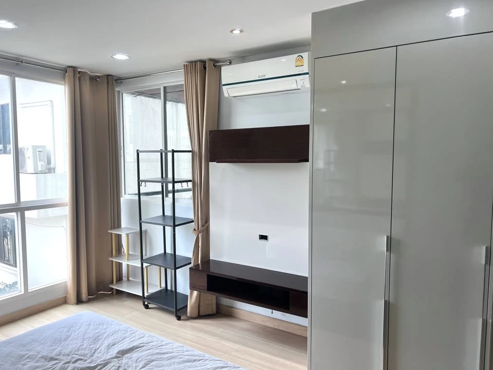 ให้เช่า The Address Pathumwan ห้องพร้อมอยู่ เฟอร์พร้อมความกว้างอยู่สบาย จองเลย