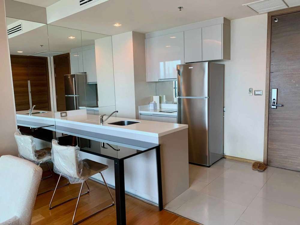 For rent: The Address Sathorn, 30th floor, fully furnished, ready to move in, book now, don't miss out.
