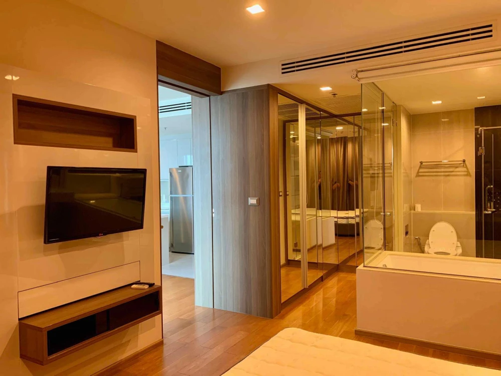 For rent: The Address Sathorn, 30th floor, fully furnished, ready to move in, book now, don't miss out.
