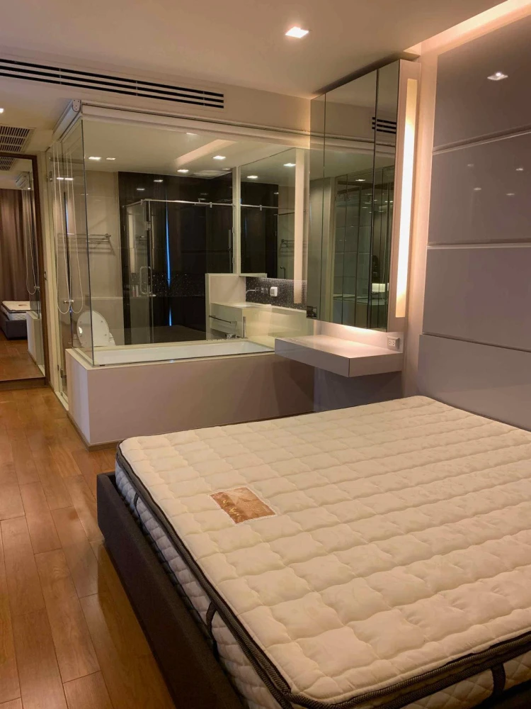 For rent: The Address Sathorn, 30th floor, fully furnished, ready to move in, book now, don't miss out.
