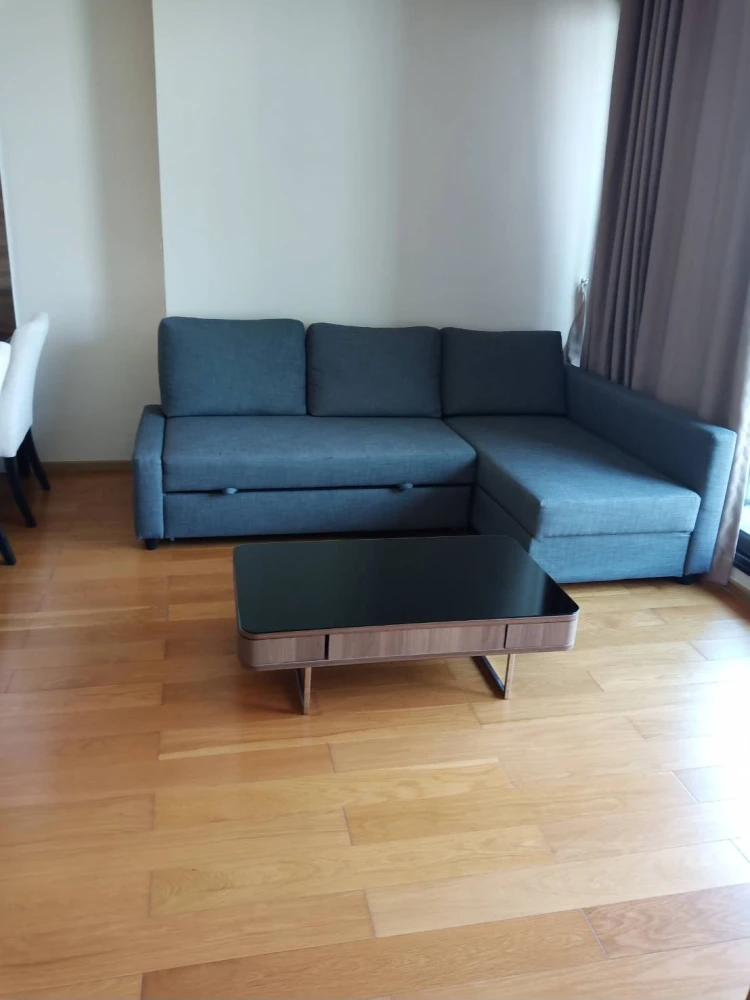 For rent: The Address Sathorn. A lovely, spacious high-floor unit with great ventilation. Book now!