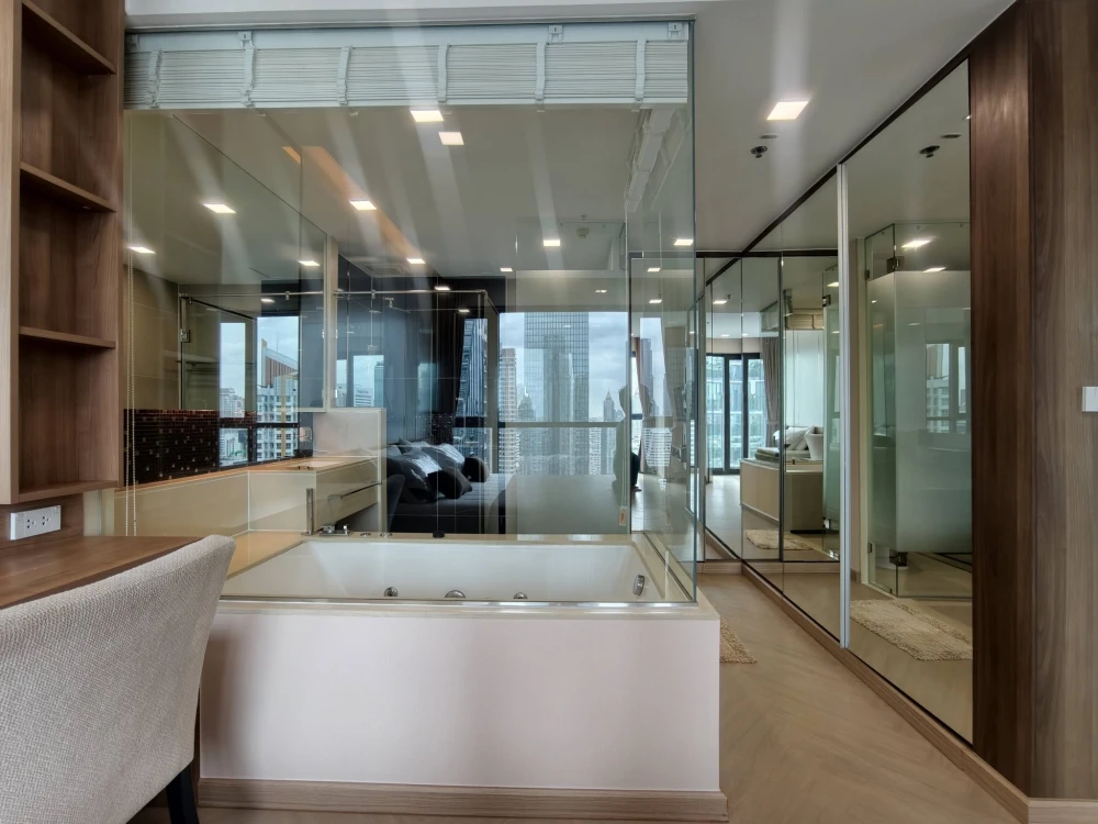 For rent: The Address Sathorn, high-floor unit with high-quality built-in furniture. Book now before it's too late!