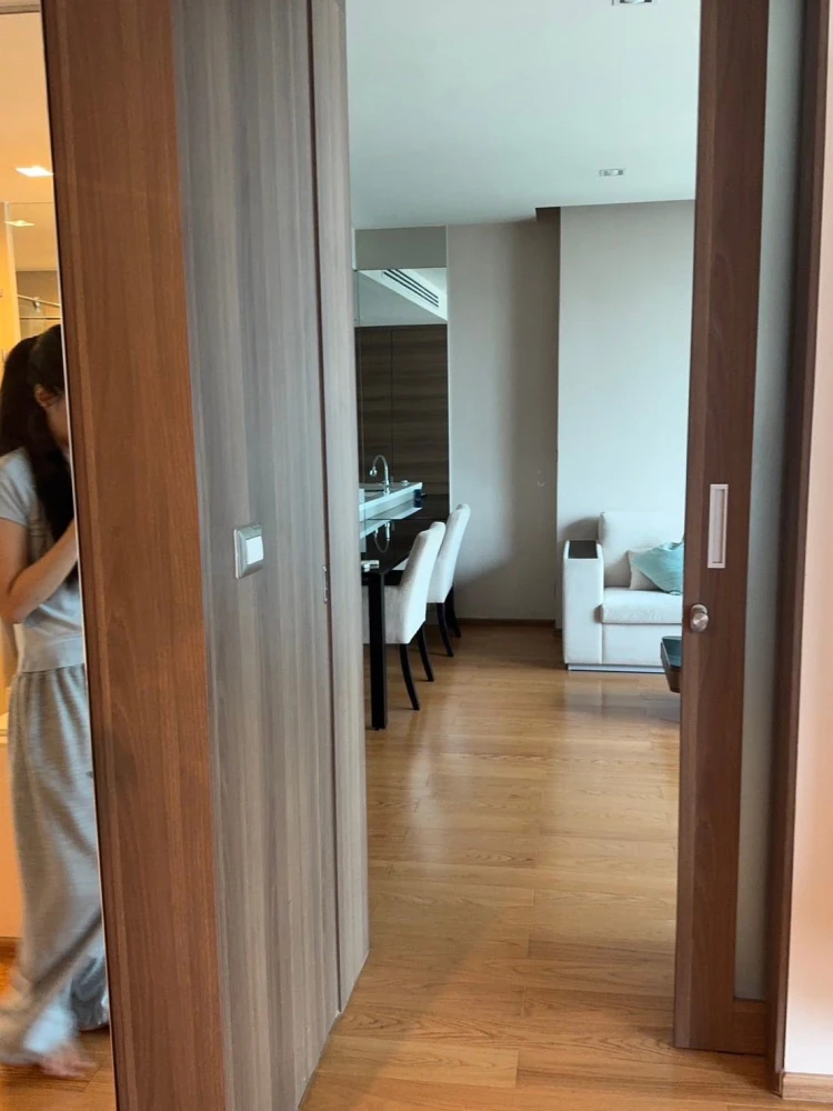 ให้เช่า The Address Sathorn ห้องอยู่ชั้นสูง ได้วิวเริ่ดๆ พื้นที่ใช้สอยเยอะมาก พร้อมเข้าอยู่ได้เลย