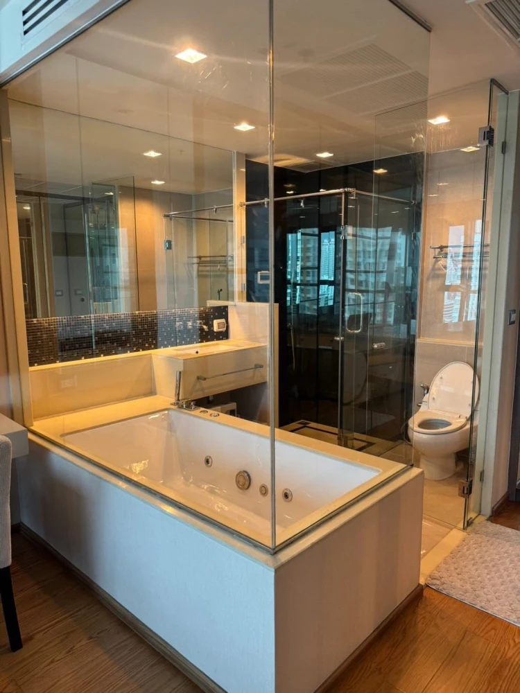 ให้เช่า The Address Sathorn ห้องอยู่ชั้นสูง ได้วิวเริ่ดๆ พื้นที่ใช้สอยเยอะมาก พร้อมเข้าอยู่ได้เลย
