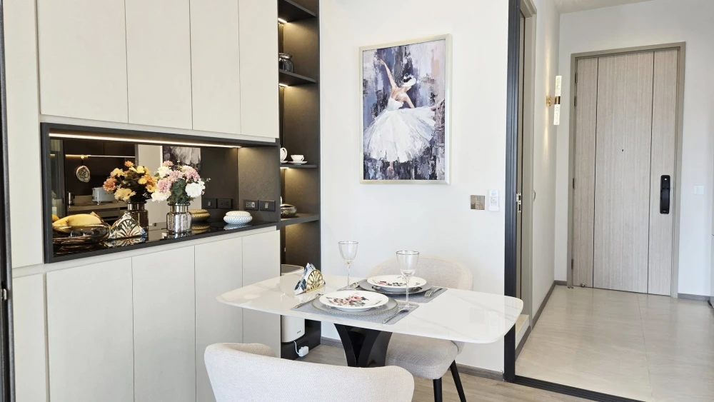 For rent: The Address Siam-Ratchathewi, 1 bedroom, 1 bathroom, beautifully decorated room, fully furnished, hurry and book now!