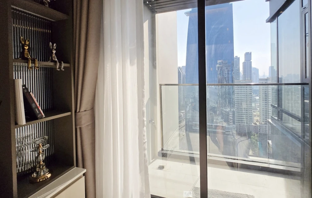 For rent: The Address Siam-Ratchathewi, 1 bedroom, 1 bathroom, beautifully decorated room, fully furnished, hurry and book now!
