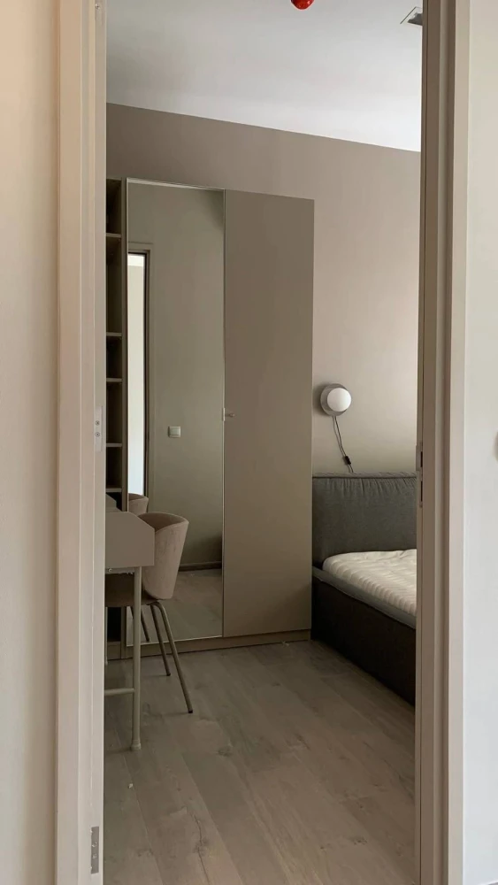 For rent: The Address Siam-Ratchathewi, 14th floor, fully furnished, ready to move in, book now, don't miss out.