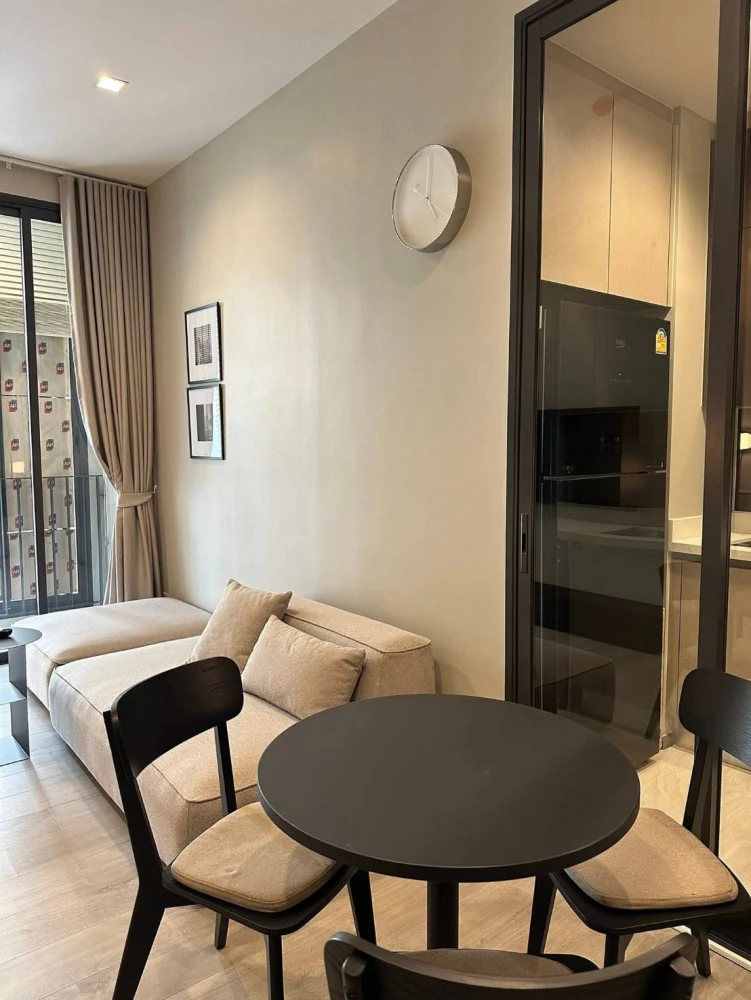 For rent: The Address Siam-Ratchathewi, 14th floor, fully furnished, ready to move in, book now, don't miss out.