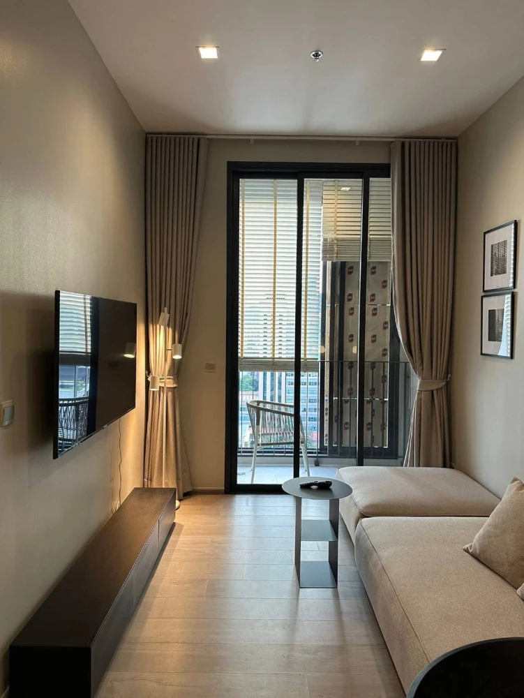 For rent: The Address Siam-Ratchathewi, 14th floor, fully furnished, ready to move in, book now, don't miss out.