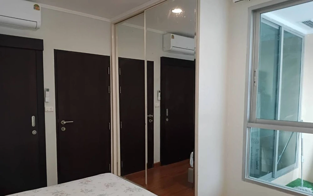 For rent: The Address Sukhumvit 42, 1 bedroom, 1 bathroom, spacious living area, fully furnished and equipped with amenities. Don't miss out!