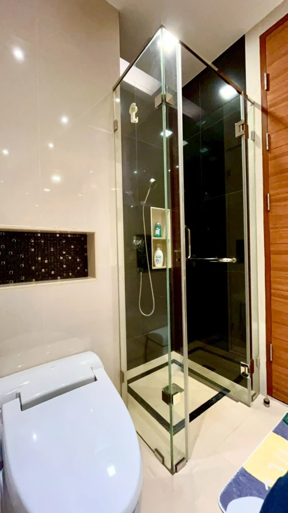 ให้เช่า The Address สุขุมวิท 28 ห้องชั้นสูง เฟอร์พร้อม ห้องกว้างขวางอยู่สบาย จองเลย