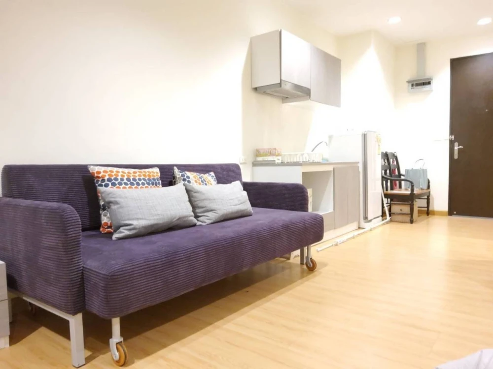The Address for rent, spacious and comfortable room, fully furnished and equipped with appliances, ready to move in.