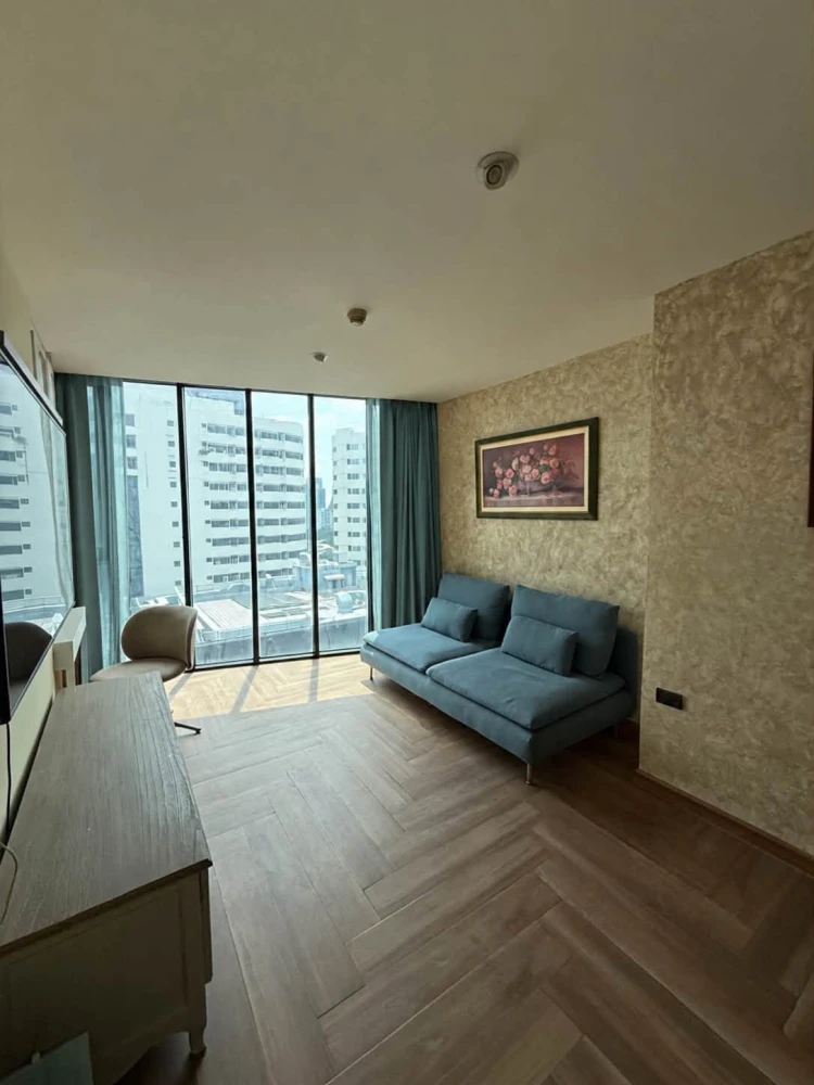 For Rent: The Alcove Thong Lo 10. The balcony door and frame have been upgraded to a soundproof system to minimize noise. The unit offers a very spaci