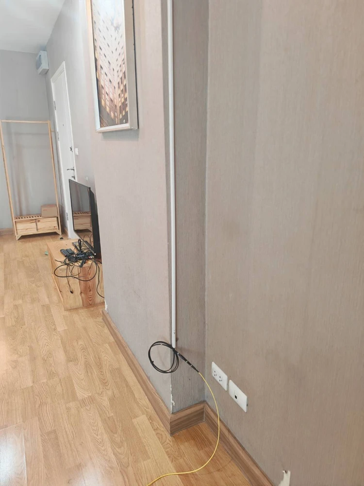 For rent: The Aspire Rama 4, spacious room, lots of usable space, 3rd floor, good location, complete facilities, don't miss it.