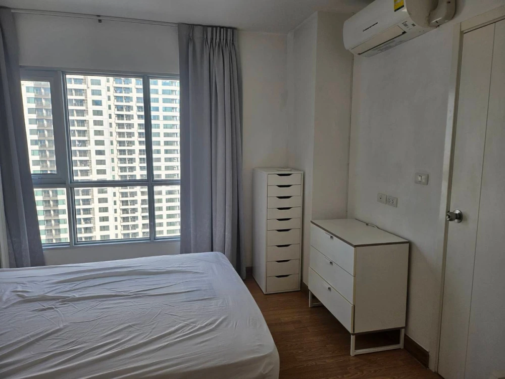 For rent or sale: The Aspire Rama 4, fully furnished room, ready to move in, just bring your bag, urgent!