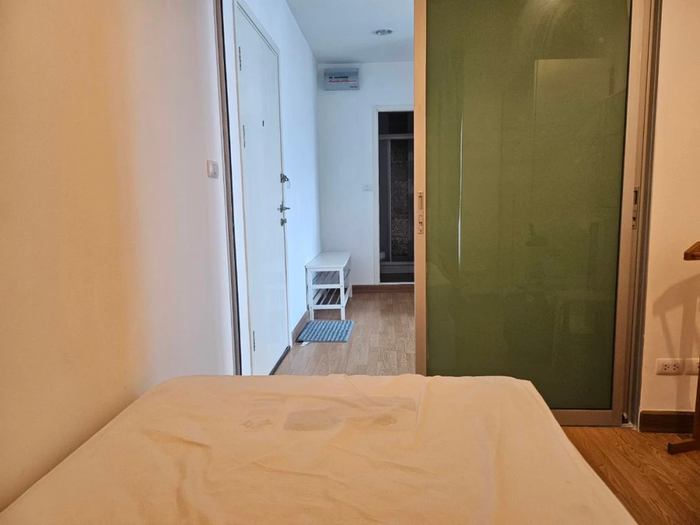 For rent or sale: The Aspire Rama 4, fully furnished room, ready to move in, just bring your bag, urgent!