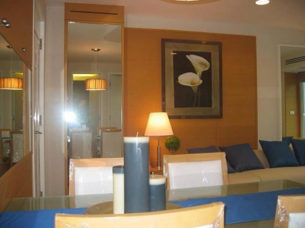For rent: The Bangkok, 7th floor, nice room, fully furnished, reserve now before it's gone.